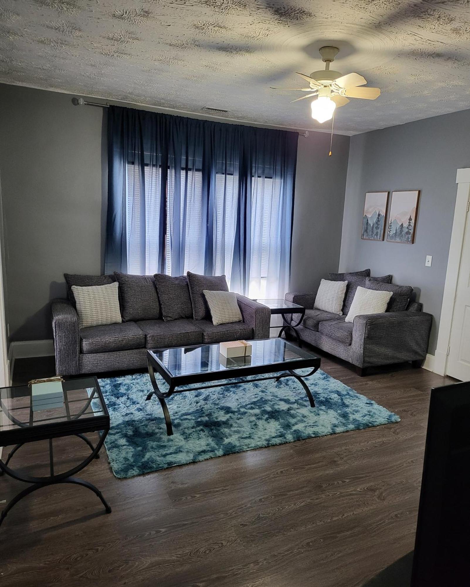 Guest Room With Two Double Beds In Columbus Oh, Airport Location Ngoại thất bức ảnh